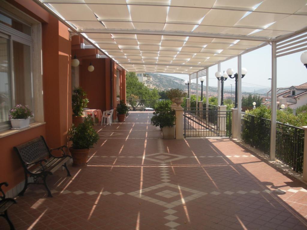 Hotel La Perla Del Gargano サン・ジョバンニ・ロトンド エクステリア 写真
